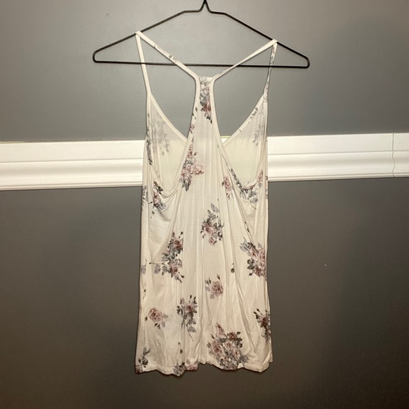Floral tank - Picture 2 of 2